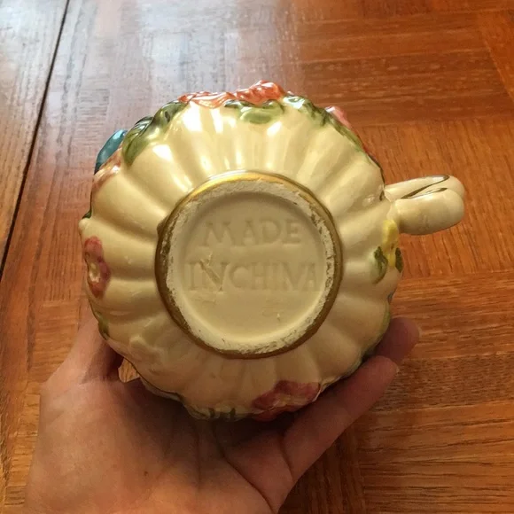 🥨TRADED🥨 Vintage Ceramic Pitcher💐Cottagecore Decor💐 - Picture 4 of 11